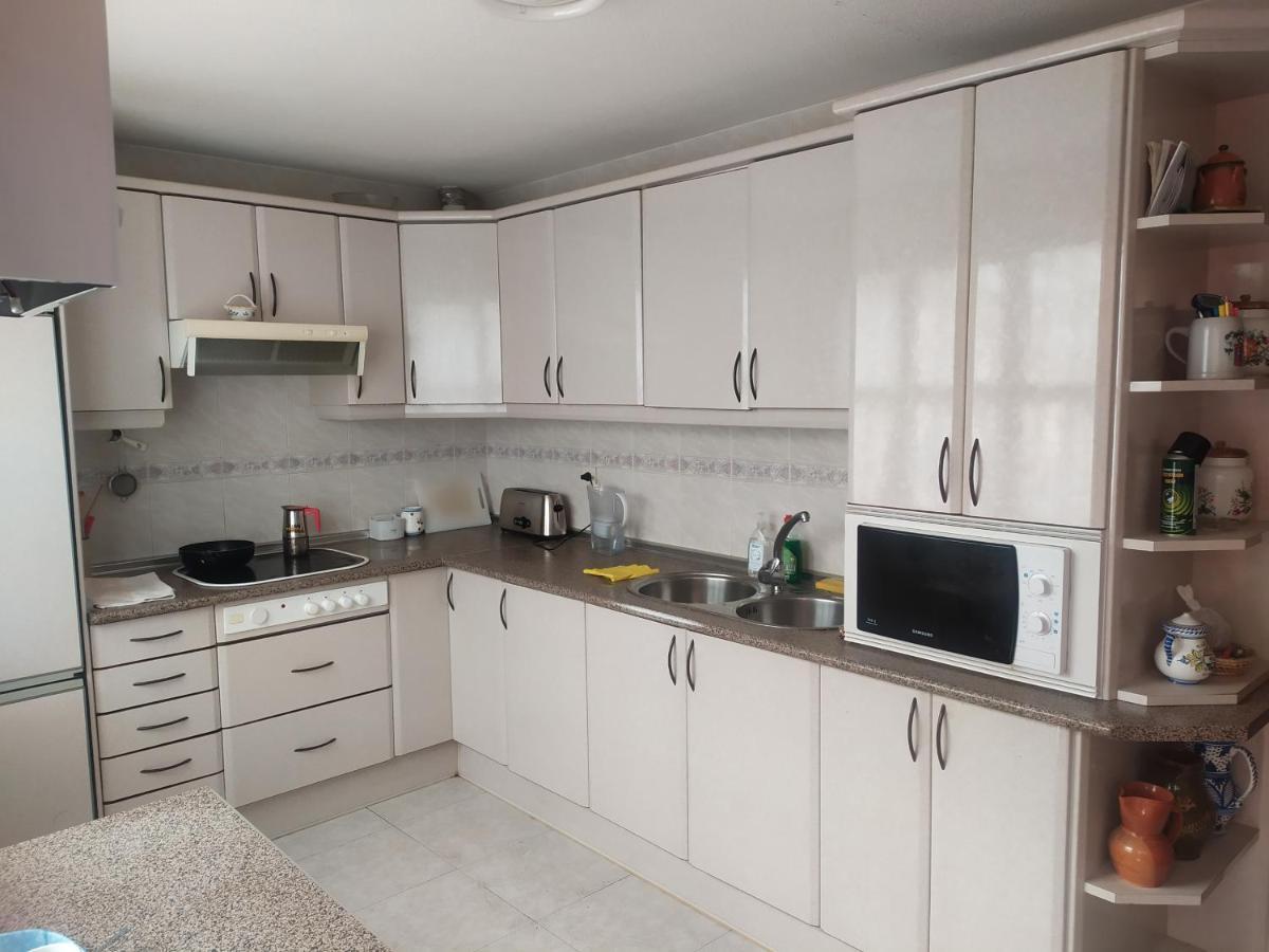 Habitacion Privada Triple Toledo Exterior foto